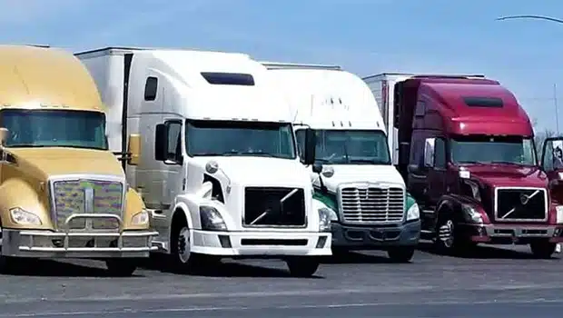 The Complete Guide to Obtaining & Renewing Your Commercial Driver’s License in Chicago The Complete Guide to Obtaining & Renewing Your Commercial Driver’s License in Chicago