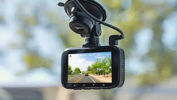 The Different Types Of Dash Cams For Trucks