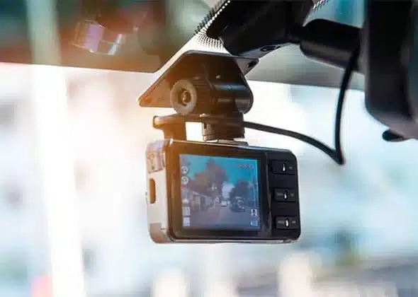 YOUR TRUSTED PARTNER FOR COMPREHENSIVE FLEET MANAGEMENT SOLUTIONS