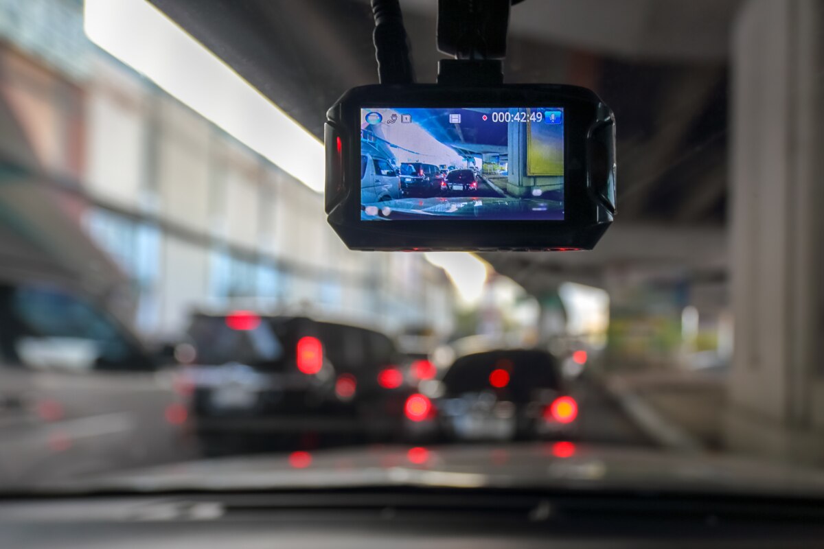 The Different Types Of Dash Cams For Trucks