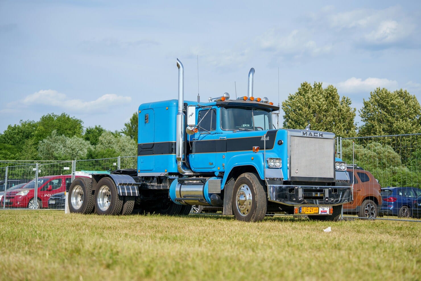 The Best Sleeper Trucks for Your Life on the Road in 2026